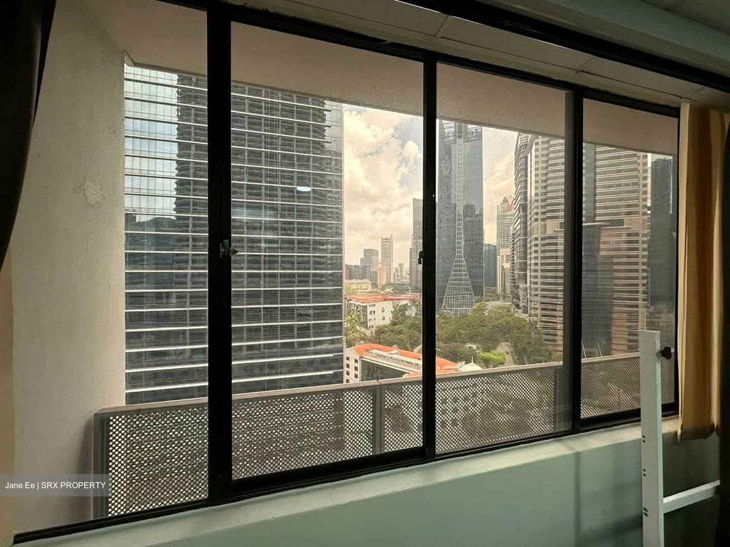 International Plaza (D2), Office #559885761